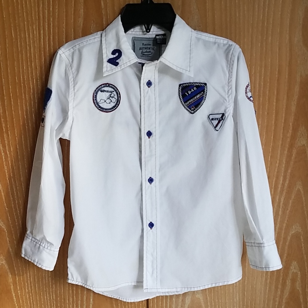 *4/$25* Raider button down shirt, size 7‎